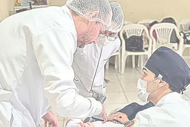 Imagem ilustrativa da imagem Médicos católicos atendem de graça em Morada de Laranjeiras