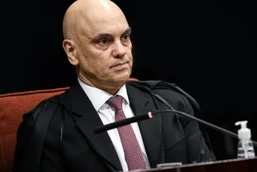 Imagem ilustrativa da imagem Moraes vota por absolver general e condenar mais 9 réus do núcleo 3