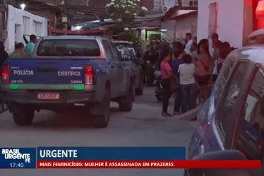 
          Imagem ilustrativa da imagem Mulher é morta a facadas em Cajueiro Seco; suspeito, o marido, é preso em flagrante
          