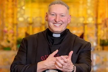 
          Imagem ilustrativa da imagem Música com Roberto Carlos em novo trabalho do padre Marcelo
          