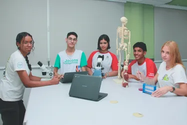 Imagem ilustrativa da imagem Novo Ensino Médio: mais tempo de aulas e reforço em tecnologia