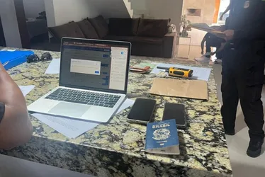 Imagem ilustrativa da imagem Operação da PF contra tráfico humano cumpre mandados no ES e nos Estados Unidos