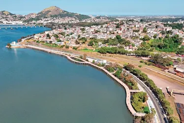 
          Imagem ilustrativa da imagem Orla de Cariacica vira ponto para adotar pet
          