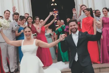 Imagem ilustrativa da imagem Pai supera sequelas de dois AVCs e leva filha ao altar