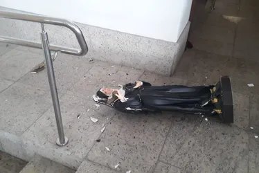 
          Imagem ilustrativa da imagem Paróquia Santa Rita de Cássia é alvo de vandalismo em Vitória
          