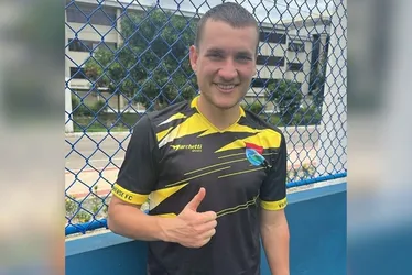 
          Imagem ilustrativa da imagem Polonês tenta vaga no Vilavelhense para disputa do Capixabão
          