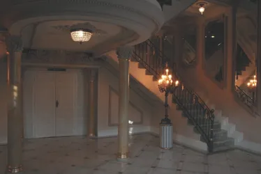 Imagem ilustrativa da imagem Por dentro do novo Teatro Carlos Gomes