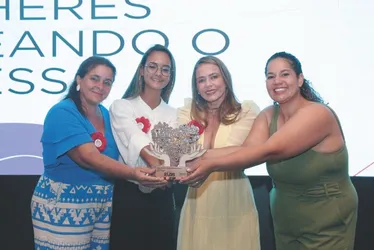 
          Imagem ilustrativa da imagem Prêmio Elas: campeãs de boas ideias para incentivar as mulheres
          