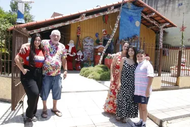 
          Imagem ilustrativa da imagem Presépios, luzes e cores encantam moradores
          