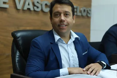 Imagem ilustrativa da imagem Presidente da Câmara de Ipojuca e vice são detidos em operação policial