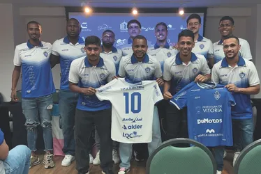 
          Imagem ilustrativa da imagem Reforços do Vitória acirram briga por vaga no time titular
          