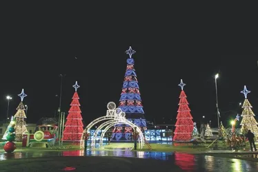 
          Imagem ilustrativa da imagem Roteiro para se encantar com as vilas de Natal no ES
          