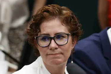 Imagem ilustrativa da imagem STF declara definitiva condenação de Zambelli por perseguição armada