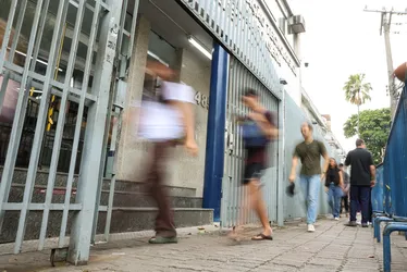 
          Imagem ilustrativa da imagem Segundo dia do Enem tem questões sobre Ozempic, poluição e videogame
          