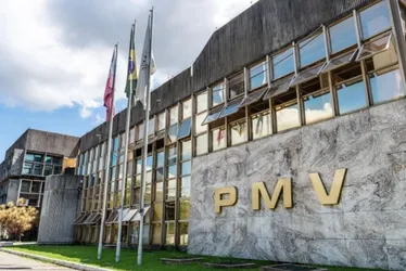 
          Imagem ilustrativa da imagem Servidores municipais de Vitória irão receber abono de R$ 2 mil neste final de ano
          