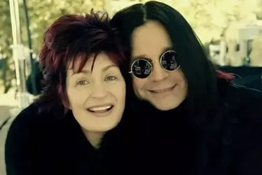 
          Imagem ilustrativa da imagem Sharon Osbourne revela quais foram as últimas palavras de Ozzy; confira
          
