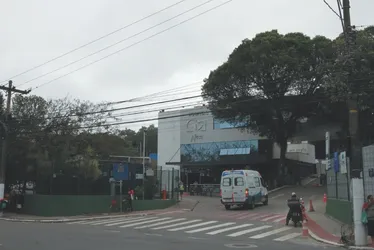 Imagem ilustrativa da imagem Surto no Santa Rita: Sobe para 140 o número de casos suspeitos