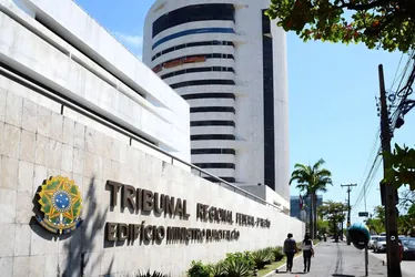 
          Imagem ilustrativa da imagem TRF5 nega, de novo, pedido para voltar a cobrar ingresso na Vila de Jeri
          