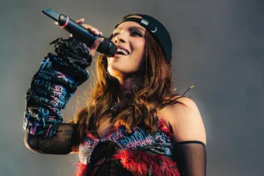 
          Imagem ilustrativa da imagem Tecnomelody e piseiro com Anitta
          