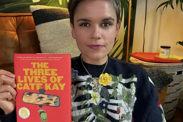 Imagem ilustrativa da imagem Trama eletrizante em romance de Kate Fagan