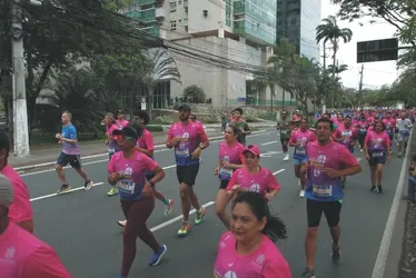 
          Imagem ilustrativa da imagem Veja imagens dos participantes da Corrida Tribuna Ruas da Cidade
          