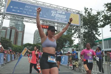 
          Imagem ilustrativa da imagem Veja imagens dos participantes da Corrida Tribuna Ruas da Cidade
          