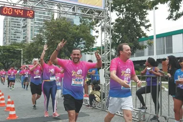 
          Imagem ilustrativa da imagem Veja imagens dos participantes da Corrida Tribuna Ruas da Cidade
          