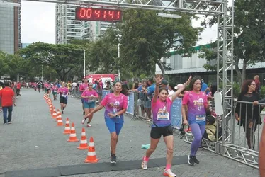 
          Imagem ilustrativa da imagem Veja imagens dos participantes da Corrida Tribuna Ruas da Cidade
          