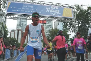 
          Imagem ilustrativa da imagem Veja imagens dos participantes da Corrida Tribuna Ruas da Cidade
          