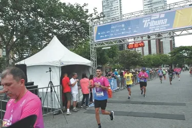 
          Imagem ilustrativa da imagem Veja imagens dos participantes da Corrida Tribuna Ruas da Cidade
          