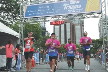 
          Imagem ilustrativa da imagem Veja imagens dos participantes da Corrida Tribuna Ruas da Cidade
          