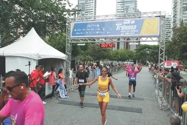 
          Imagem ilustrativa da imagem Veja imagens dos participantes da Corrida Tribuna Ruas da Cidade
          