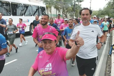 
          Imagem ilustrativa da imagem Veja imagens dos participantes da Corrida Tribuna Ruas da Cidade
          