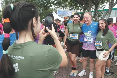 
          Imagem ilustrativa da imagem Veja imagens dos participantes da Corrida Tribuna Ruas da Cidade
          