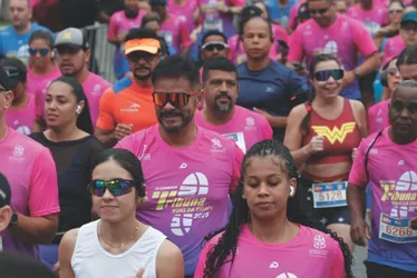 
          Imagem ilustrativa da imagem Veja imagens dos participantes da Corrida Tribuna Ruas da Cidade
          