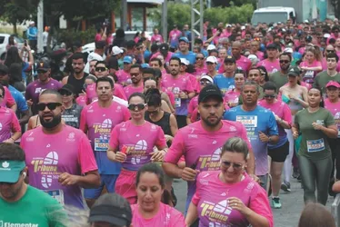 
          Imagem ilustrativa da imagem Veja imagens dos participantes da Corrida Tribuna Ruas da Cidade
          