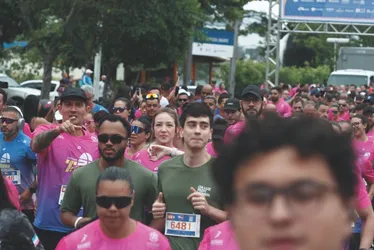 
          Imagem ilustrativa da imagem Veja imagens dos participantes da Corrida Tribuna Ruas da Cidade
          