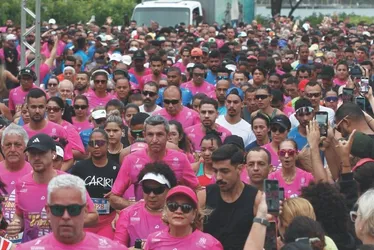 
          Imagem ilustrativa da imagem Veja imagens dos participantes da Corrida Tribuna Ruas da Cidade
          