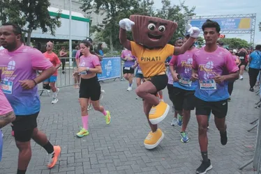 
          Imagem ilustrativa da imagem Veja imagens dos participantes da Corrida Tribuna Ruas da Cidade
          