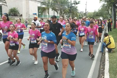 
          Imagem ilustrativa da imagem Veja imagens dos participantes da Corrida Tribuna Ruas da Cidade
          