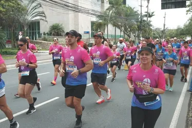 
          Imagem ilustrativa da imagem Veja imagens dos participantes da Corrida Tribuna Ruas da Cidade
          