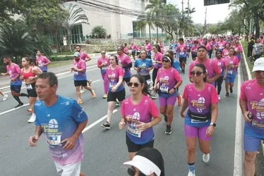 
          Imagem ilustrativa da imagem Veja imagens dos participantes da Corrida Tribuna Ruas da Cidade
          