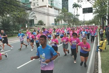 
          Imagem ilustrativa da imagem Veja imagens dos participantes da Corrida Tribuna Ruas da Cidade
          