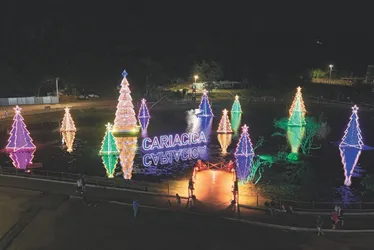 Imagem ilustrativa da imagem Vila de Natal de Cariacica: Orquestra, Papai Noel e queima de fogos