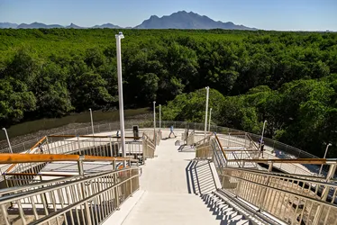 
          Imagem ilustrativa da imagem Vitória de Frente para o Mar
          