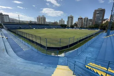 
          Imagem ilustrativa da imagem Vitória inaugura novas arquibancadas no Estádio Salvador Costa
          