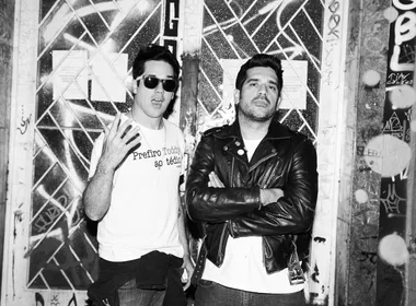 Imagem ilustrativa da imagem Noite de homenagem na praia de Camburi