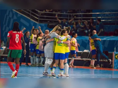 Glenn Nyberg expulsou CR7 no confronto entre Portugal e Irlanda, pelas Eliminatórias da Copa