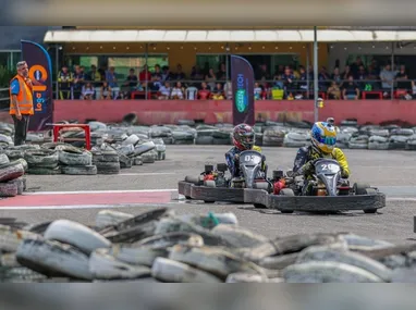 A tenista belarussa Aryna Sabalenka comemora após derrotar a norte-americana Amanda Anisimova nas semifinais do WTA Finals, em Riad, na Arábia Saudita, nesta sexta-feira, 7. após cinco tentativas frustradas. Líder do ranking, Sabalenka venceu com parciais de 6/3, 3/6 e 6/3 e avançou à final