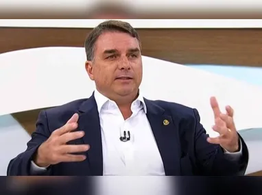 Bolsonaro ficou em prisão domiciliar de 4 de agosto até o último sábado (22), quando foi preso na sede regional da Polícia Federal em Brasília